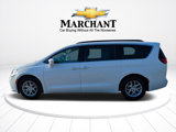 Used 2022 Chrysler Pacifica Touring-L image 5