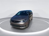 Used 2018 Chrysler Pacifica Touring Plus w/ S Appearance Package image 4