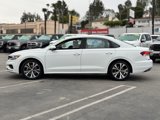 Used 2022 Volkswagen Passat 2.0T SE image 6