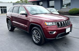 Used 2017 Jeep Grand Cherokee Limited image 3
