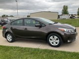 Used 2018 Kia Forte LX image 2