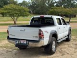 Used 2006 Toyota Tacoma PreRunner image 2