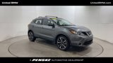 Used 2018 Nissan Rogue Sport SL w/ SL Premium Package image 2