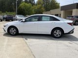 New 2025 Hyundai Elantra SE image 3