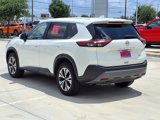 Used 2023 Nissan Rogue SV image 5