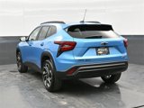 Used 2025 Chevrolet Trax RS w/ Sunroof Package image 5
