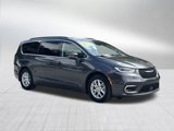 Certified 2022 Chrysler Pacifica Touring-L image 2