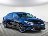 Used 2023 Kia Forte LXS w/ LXS Technology Package image 2