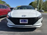 Used 2021 Hyundai Elantra SE image 2