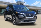 Used 2021 Nissan Rogue SV image 2