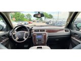 Used 2014 GMC Yukon XL Denali image 2