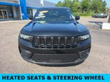 Used 2023 Jeep Grand Cherokee Altitude image 3