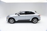 Certified 2021 Porsche Macan image 2