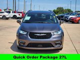 Used 2022 Chrysler Pacifica Touring-L image 3