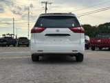 Used 2015 Toyota Sienna L image 4