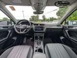 Used 2022 Volkswagen Tiguan SE image 2