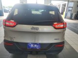 Used 2015 Jeep Cherokee Latitude w/ Comfort/Convenience Group image 4