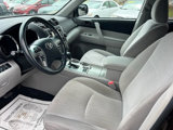 Used 2013 Toyota Highlander Plus image 4