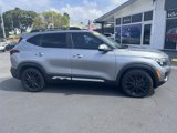 Used 2022 Kia Seltos Nightfall Edition image 6
