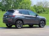 Used 2022 Jeep Compass Limited image 3