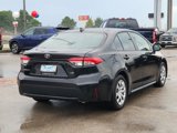 Used 2021 Toyota Corolla LE image 5