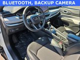 Used 2024 Jeep Compass Latitude image 2