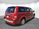 Used 2009 Chrysler Town & Country LX image 5