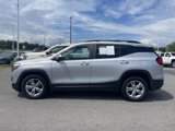 Used 2021 GMC Terrain SLE w/ Driver Convenience Package image 4