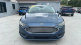 Used 2018 Ford Fusion SE image 2