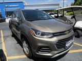 Used 2022 Chevrolet Trax LT w/ LT Convenience Package image 2