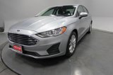 Used 2020 Ford Fusion SE image 2