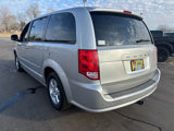 Used 2011 Dodge Grand Caravan Mainstreet image 5