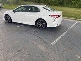 Used 2018 Toyota Camry SE image 4
