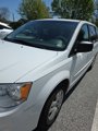 Used 2017 Dodge Grand Caravan SE image 3