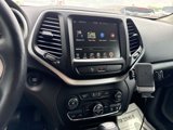 Used 2018 Jeep Cherokee Trailhawk w/ Quick Order Package 27L image 4