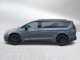 New 2025 Chrysler Pacifica Limited w/ Trailer Tow Group image 4