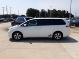 Used 2012 Toyota Sienna LE image 4