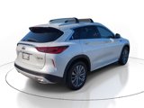 New 2025 INFINITI QX50 Luxe image 3
