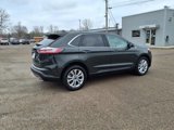 Used 2024 Ford Edge Titanium image 3