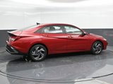 Certified 2025 Hyundai Elantra SEL image 3