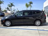 Certified 2021 Chrysler Voyager Lxi image 2