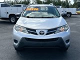 Used 2014 Toyota RAV4 LE image 2