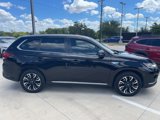 Used 2018 Mitsubishi Outlander SEL image 2