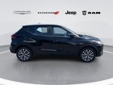Used 2021 Nissan Kicks SV image 2