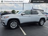 Used 2020 Chevrolet Traverse LT image 2