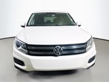 Used 2017 Volkswagen Tiguan Limited image 2