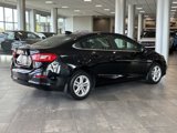 Used 2018 Chevrolet Cruze LT image 5