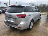Used 2017 Kia Sedona LX w/ LX Essentials Premium Package image 4