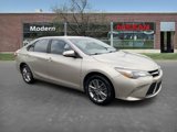 Used 2017 Toyota Camry SE image 5