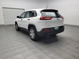 Used 2016 Jeep Cherokee Sport w/ Cold Weather Group image 5